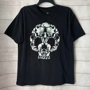 Loot Crate Black Graphic T-Shirt White Skull Made with Cats Cotton Size Large